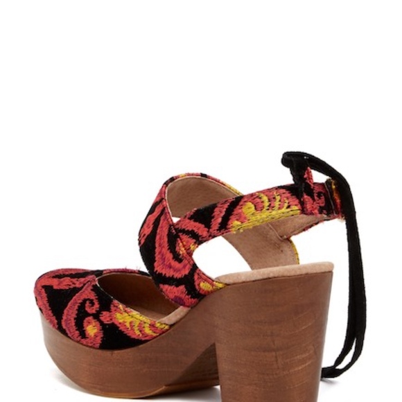 Free People Monaco Clog wooden embroidery sandal - Picture 2 of 4